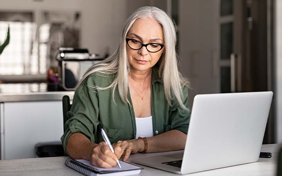 Zkraceny_uvazek_pracuje_vice_senioru